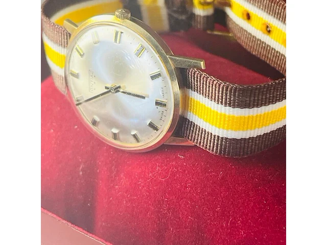 Gouden pontiac horloge 14kt goud - afbeelding 11 van  11