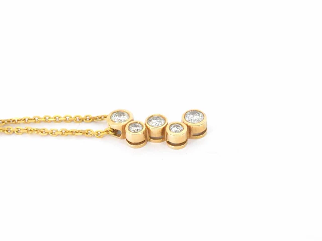 Gouden raindrop collier met diamanten - afbeelding 7 van  10