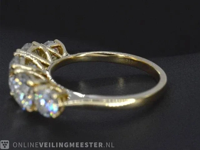 Gouden ring met 2.90 carat briljanten - afbeelding 2 van  11