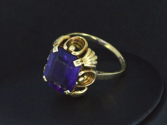 Gouden ring met amethist - afbeelding 2 van  7