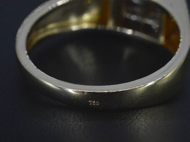 Gouden ring met briljant geslepen diamanten - afbeelding 5 van  7