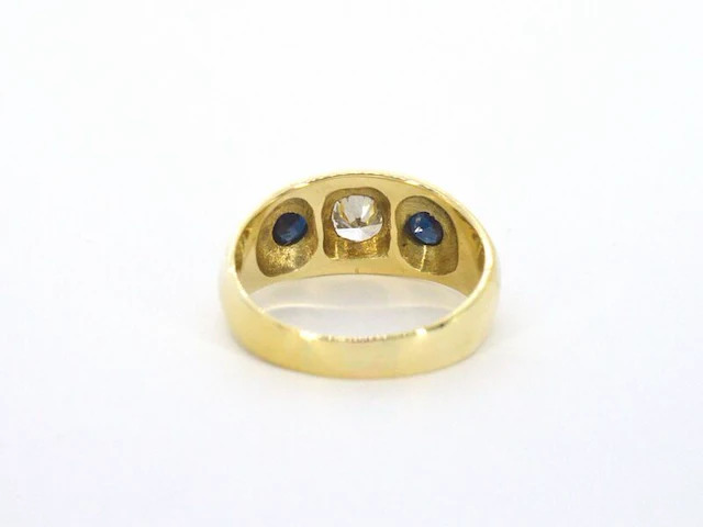 Gouden ring met diamant en saffieren - afbeelding 10 van  12