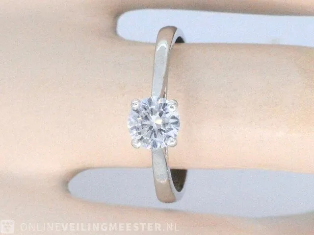 Gouden ring met diamant van 0.85 carat - afbeelding 2 van  8