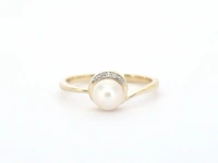 Gouden ring met diamanten en een parel - afbeelding 1 van  9