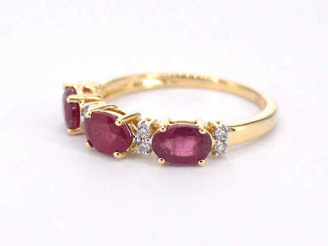Gouden ring met diamanten en robijn - afbeelding 10 van  11