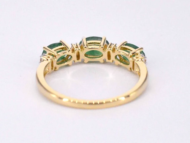 Gouden ring met diamanten en smaragd set 2 - afbeelding 7 van  9