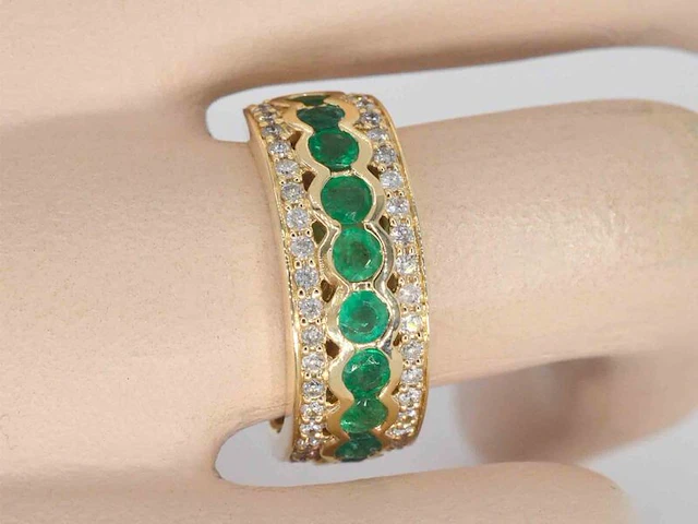 Gouden ring met diamanten en smaragd - afbeelding 2 van  9