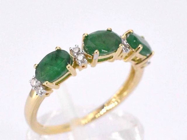 Gouden ring met diamanten en smaragd - afbeelding 5 van  11