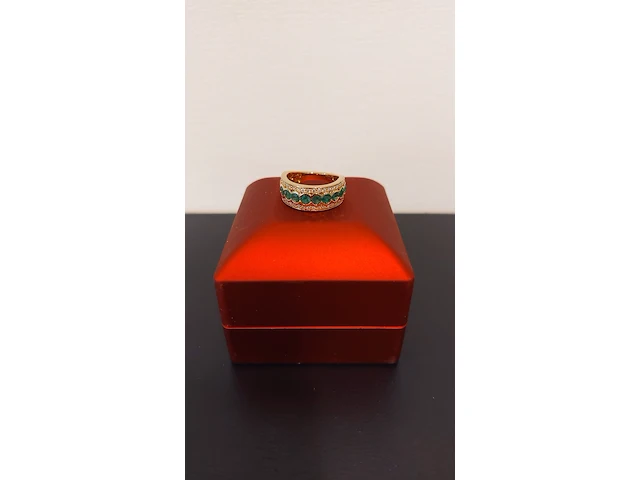 Gouden ring met diamanten en smaragden, groen / goud - afbeelding 1 van  4