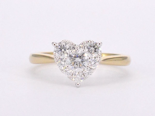 Gouden ring met diamanten in hart vorm - afbeelding 8 van  11