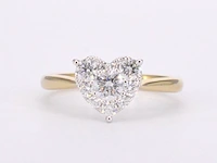 Gouden ring met diamanten in hart vorm - afbeelding 8 van  11