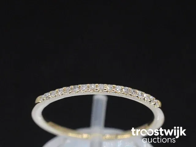 Gouden ring met diamanten - afbeelding 3 van  8