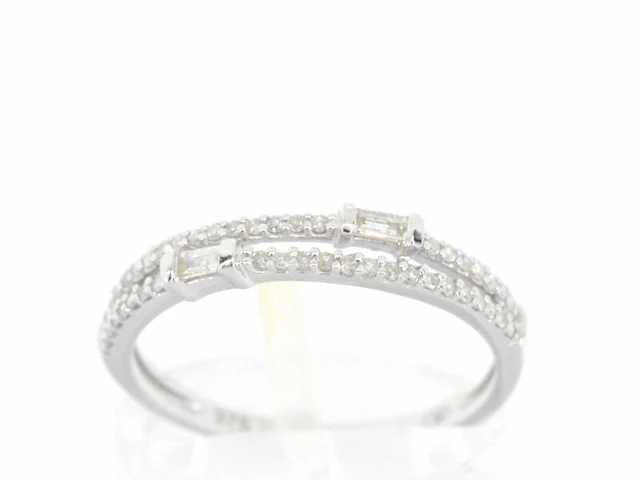 Gouden ring met diamanten - afbeelding 1 van  11