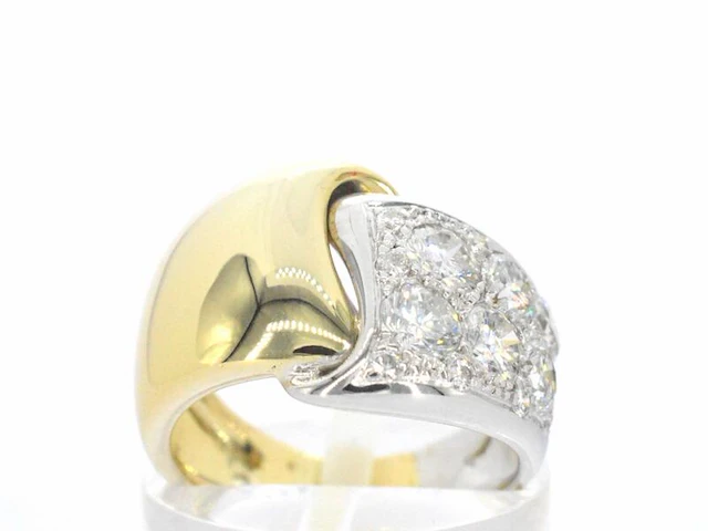 Gouden ring met diamanten - afbeelding 1 van  8