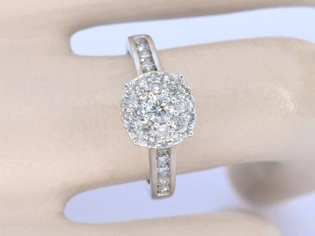 Gouden ring met diamanten - afbeelding 3 van  10