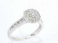 Gouden ring met diamanten - afbeelding 5 van  10