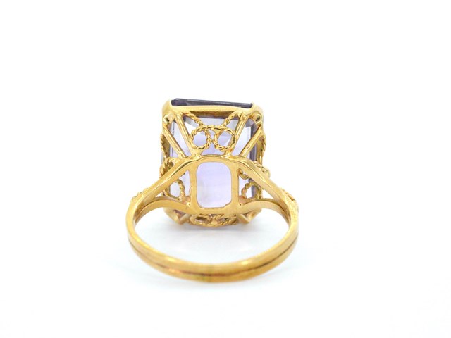 Gouden ring met een amethist - afbeelding 4 van  8