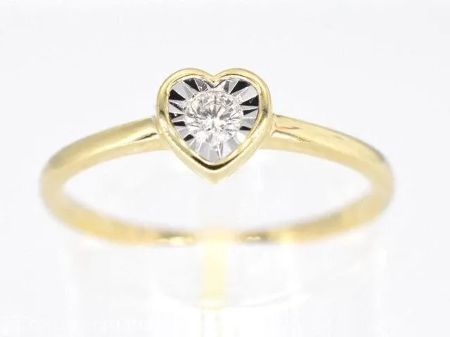 Gouden ring met een briljant geslepen diamant in hartvorm - afbeelding 1 van  6