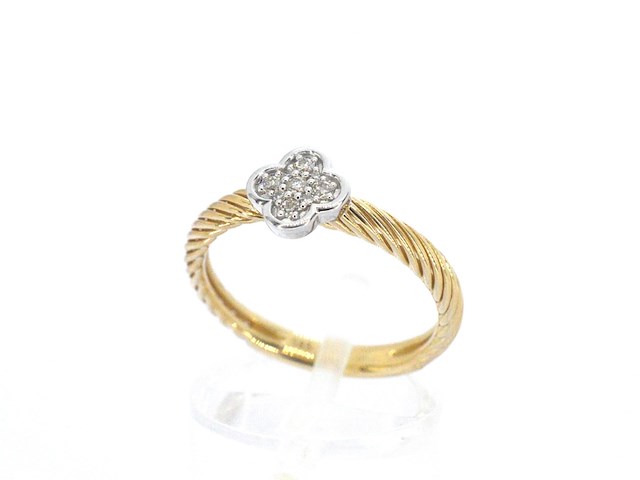 Gouden ring met een klavertje vier gezet met diamanten - afbeelding 5 van  10