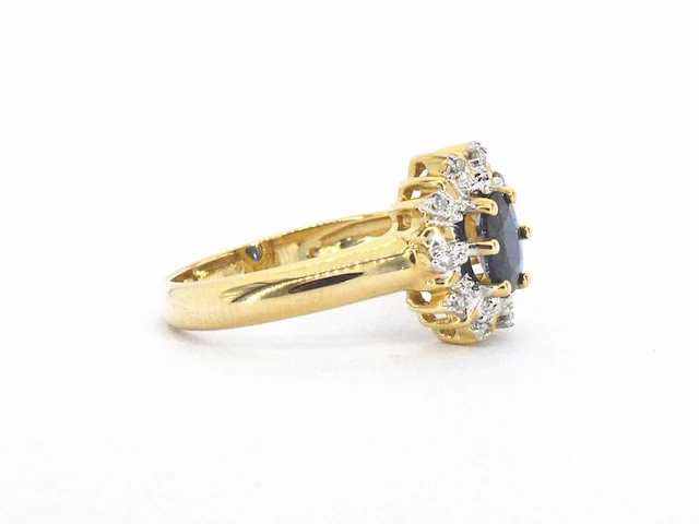 Gouden ring met een natuurlijke saffier en diamanten - afbeelding 3 van  7