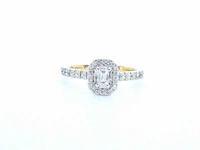 Gouden ring met natuurlijke baguette en briljant geslepen diamanten - afbeelding 1 van  10