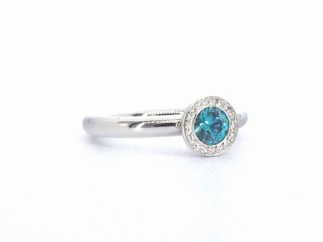 Gouden ring met natuurlijke diamanten en een swiss blue topaas - afbeelding 4 van  10