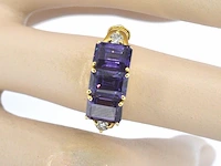 Gouden ring met paarse edelstenen en diamanten - afbeelding 5 van  12