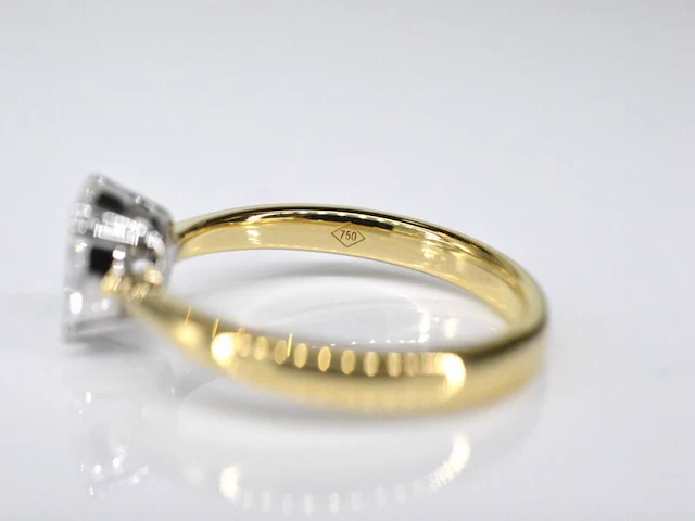Gouden ring met prinses en marquise geslepen natuurlijke diamanten - afbeelding 4 van  7