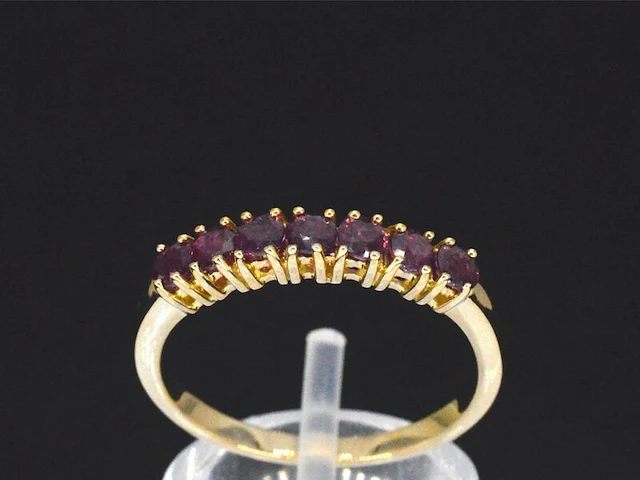 Gouden ring met robijnen - afbeelding 1 van  9