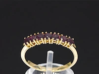 Gouden ring met robijnen - afbeelding 1 van  9