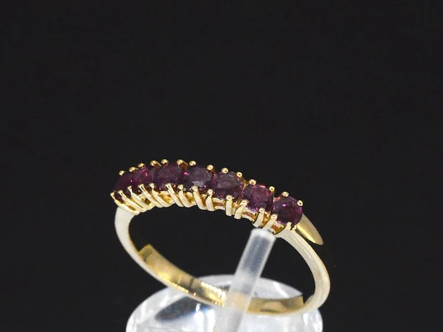 Gouden ring met robijnen - afbeelding 3 van  9