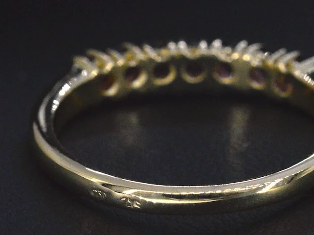 Gouden ring met robijnen - afbeelding 9 van  9