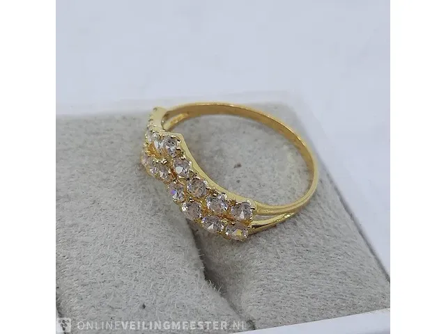 Gouden ring met zirkonia, 18 karaats - afbeelding 2 van  10