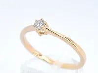 Gouden ring solitaire met een briljant geslepen diamant - afbeelding 6 van  11