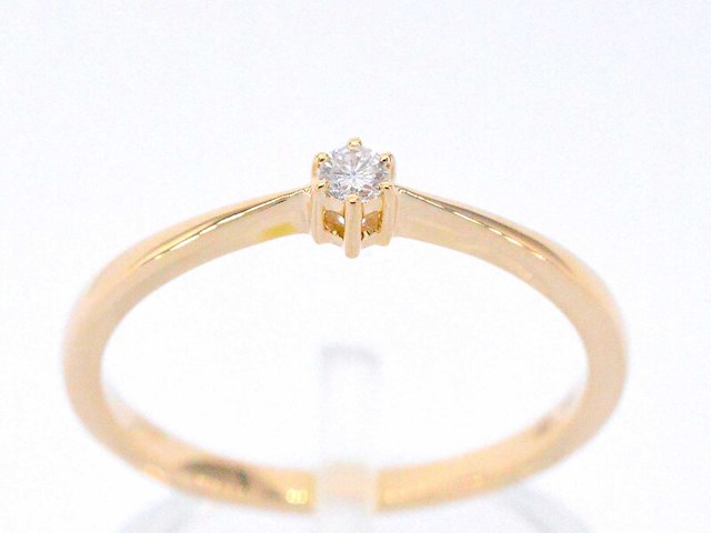 Gouden ring solitaire met een briljant geslepen diamant - afbeelding 1 van  8