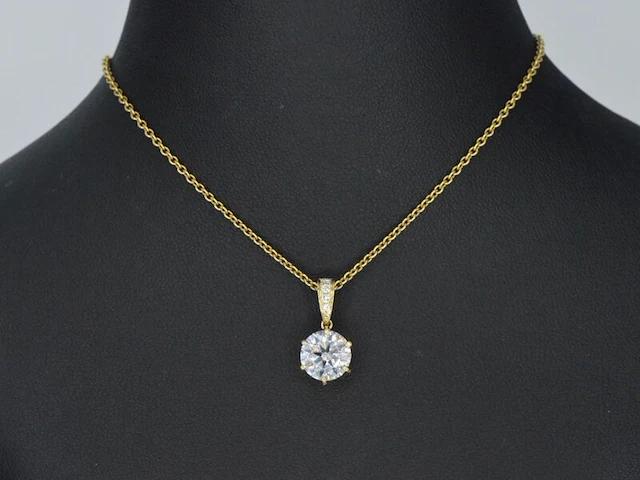 Gouden solitair hanger met een diamant van 1.50 carat, excl. ketting - afbeelding 2 van  7