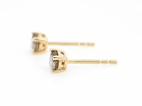 Gouden solitair oorbellen met champagne diamanten - afbeelding 4 van  9