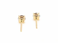 Gouden solitair oorbellen met champagne diamanten - afbeelding 5 van  9