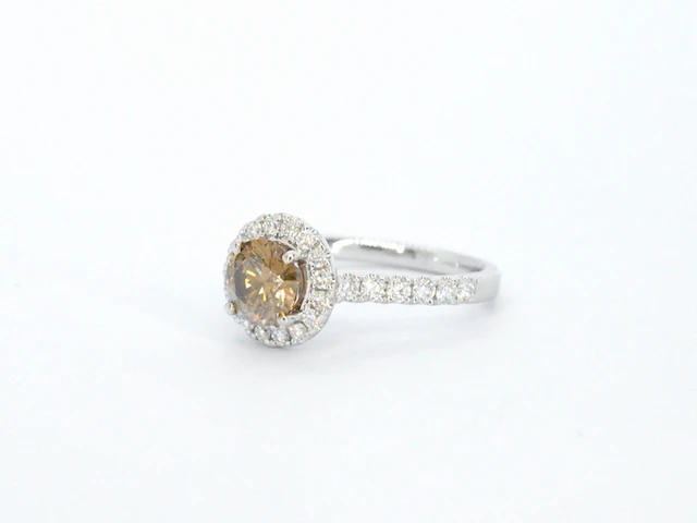 Gouden solitair ring met diamanten - afbeelding 8 van  9