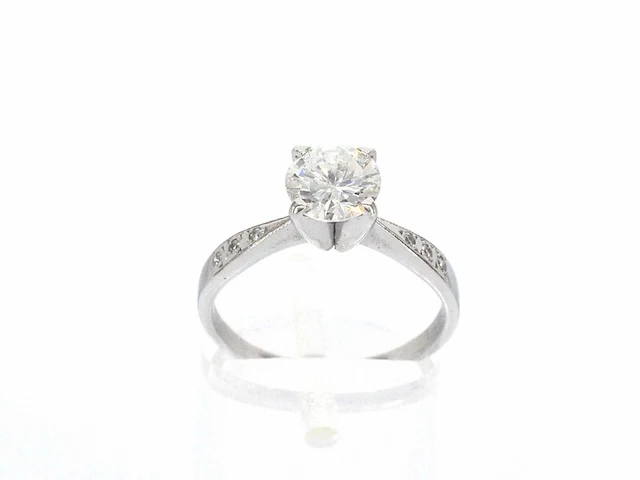 Gouden solitair ring met een 1.00 carat natuurlijke diamant en briljant geslepen diamanten - afbeelding 5 van  9