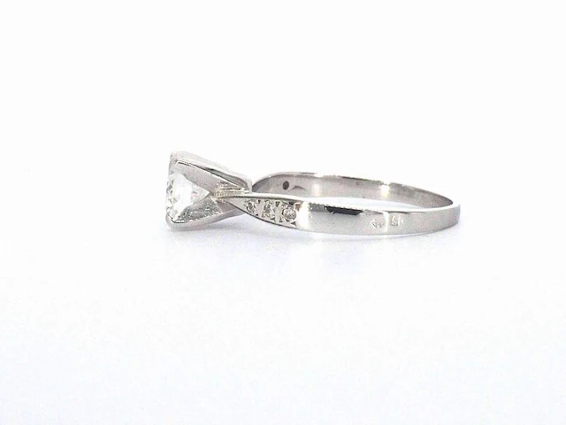 Gouden solitair ring met een 1.00 carat natuurlijke diamant en briljant geslepen diamanten - afbeelding 8 van  9
