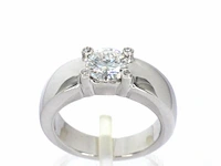 Gouden solitair ring met een grote diamant van 1.20 carat en kleine diamanten - afbeelding 1 van  8