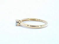 Gouden solitair ring met een natuurlijke diamant - afbeelding 8 van  8