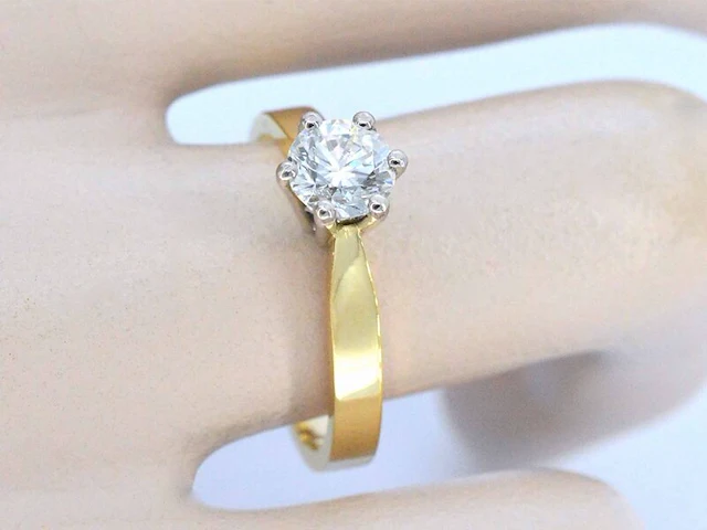 Gouden solitair ring met hrd certificaat - afbeelding 4 van  11