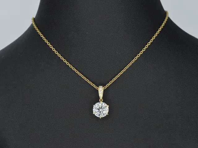 Gouden solitaire hanger met een diamant van 1.50 carat - afbeelding 2 van  6