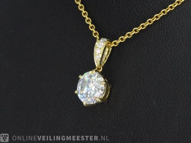 Gouden solitaire hanger met een diamant van 1.50 carat - afbeelding 3 van  6