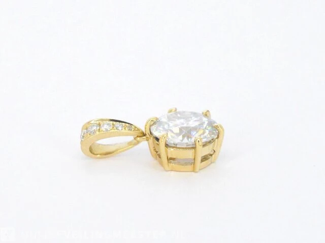 Gouden solitaire hanger met een diamant van 1.50 carat - afbeelding 4 van  7
