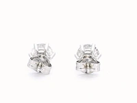 Gouden solitaire oorbellen met 2.25 carat diamant - afbeelding 6 van  10