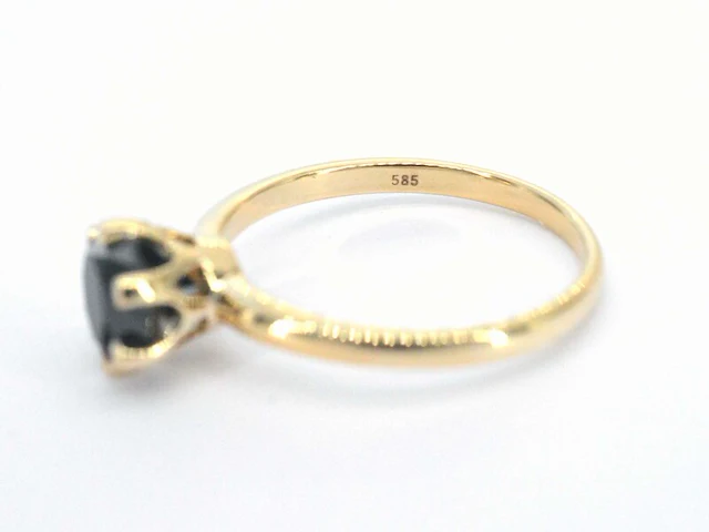 Gouden solitaire ring met één briljant geslepen zwarte diamant - afbeelding 11 van  11