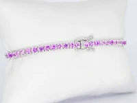 Gouden tennisarmband met 6.00 carat aan roze saffieren - afbeelding 4 van  9